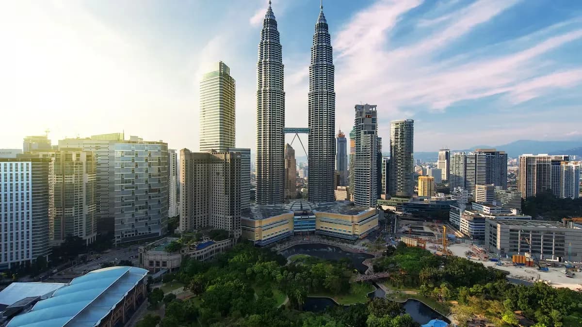 petronas-kualalumpur-malaysia_16x9