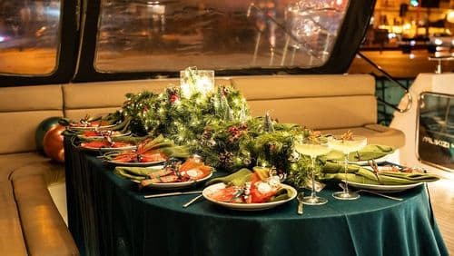 5 Best Christmas Eve Houseboat Dinners in Kerala Backwaters