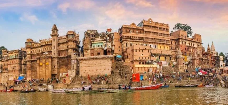 Uttar Pradesh Becomes India’s Most Visited State in 2025, Driven by Mahakumbh Tourism Boom