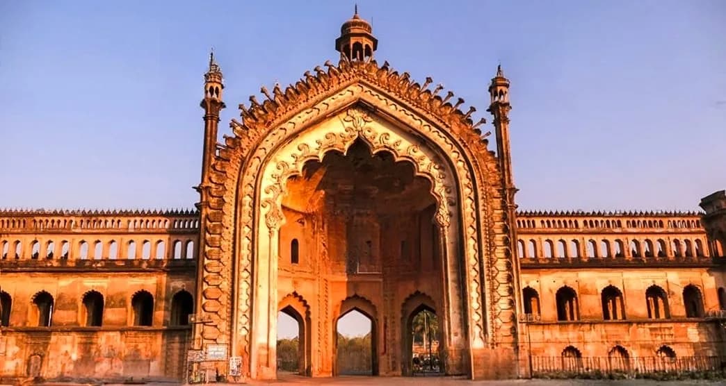rumi-darwaza-lucknow-uttar-pradesh-attr-about