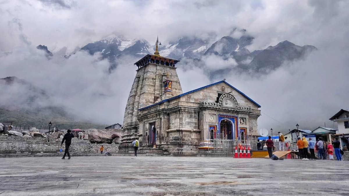 Divine Kedarnath: Temples, Treks & Timeless Views - Main view