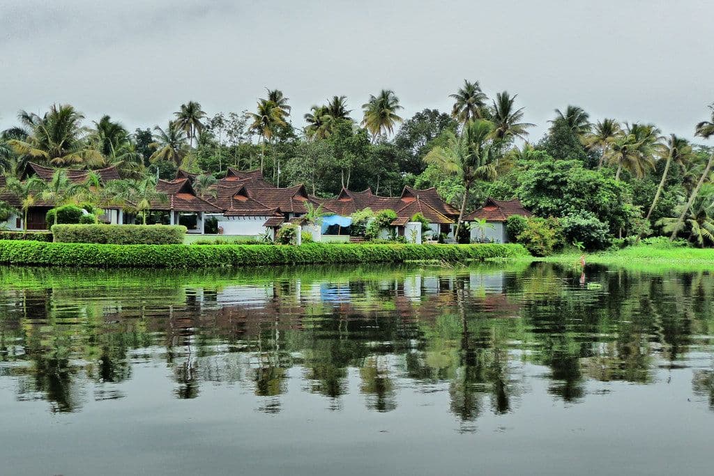 Kerala Travel Guide 2026: Best Places, Best Time & Hidden Gems
