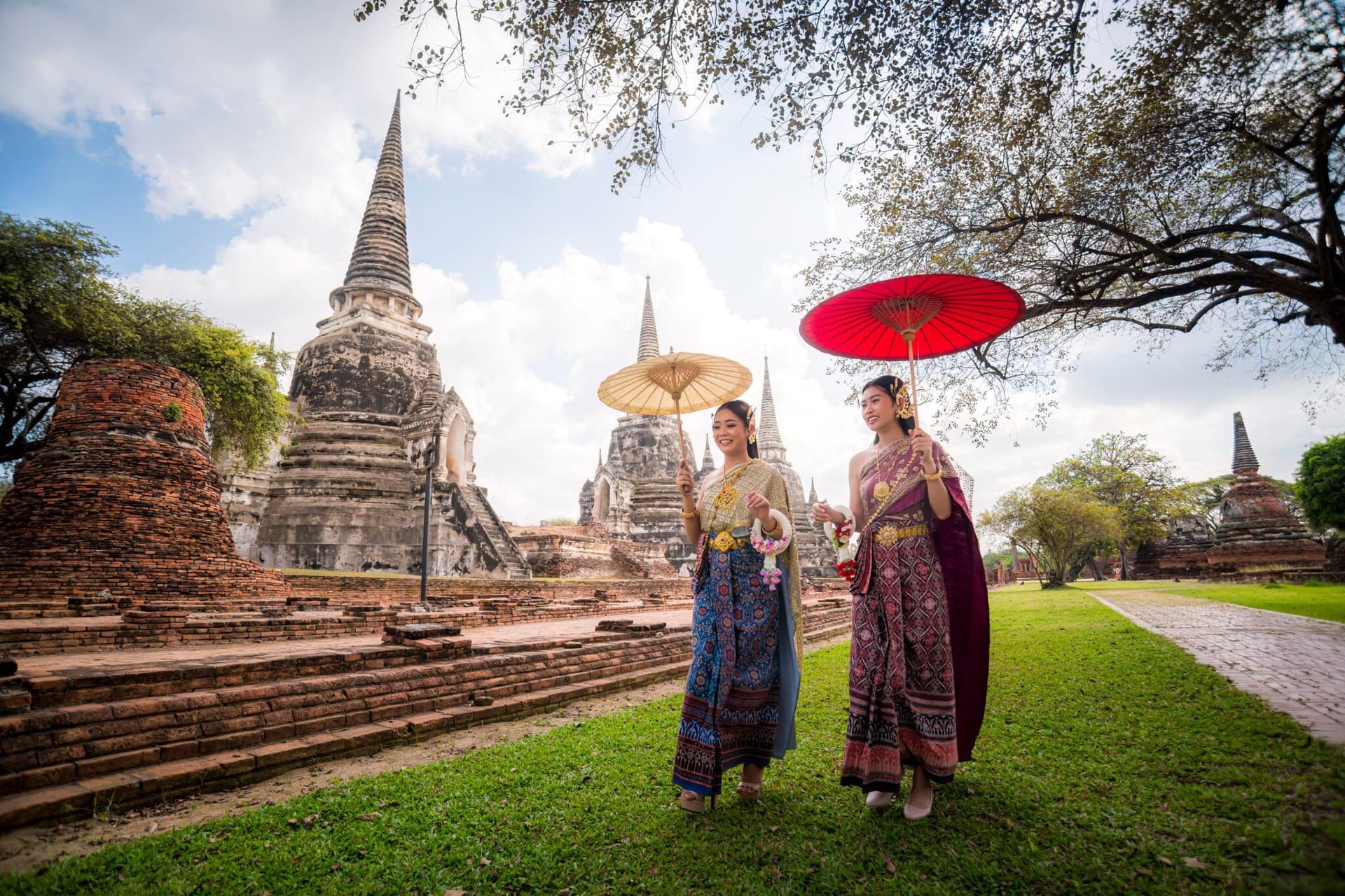 Thailand: A Timeless Blend of Culture, Coastlines & Captivating Experiences