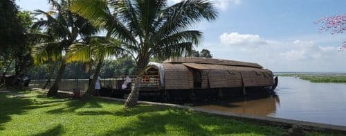 Kerala Travel Guide 2026: Best Places, Best Time & Hidden Gems